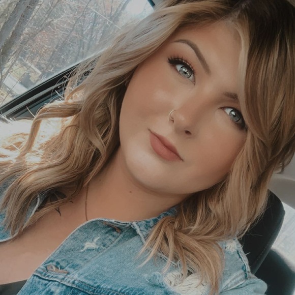 Meet your Posher, Annie - Picture 1 of 1